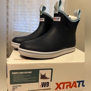 Brand new XTRATUF boots size 9.